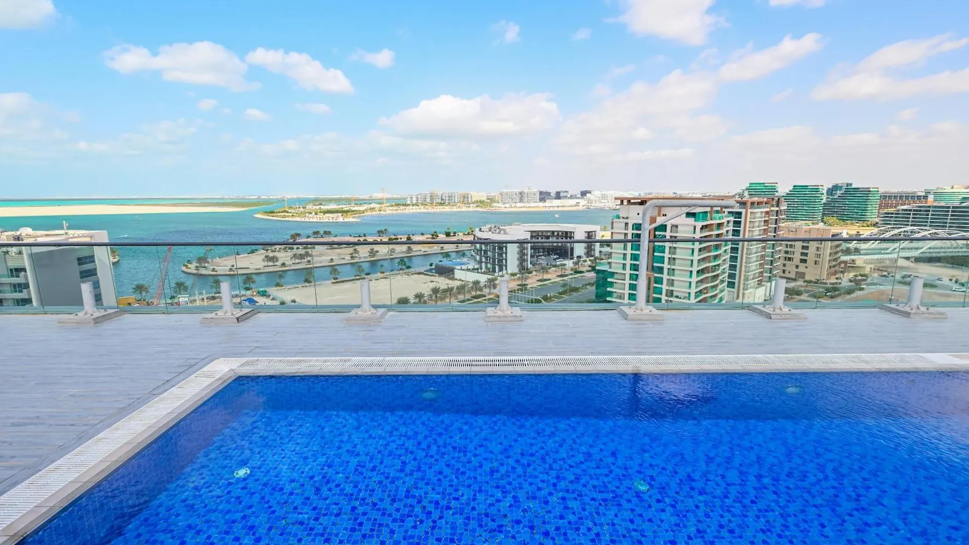 Apartment Rooftop Pool - Designer'S Choice - Full Canal View Abu Dhabi United Arab Emirates